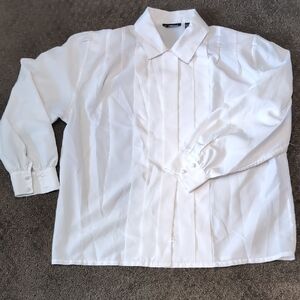 White Blouse with Traditional Collar and Long Sleeves